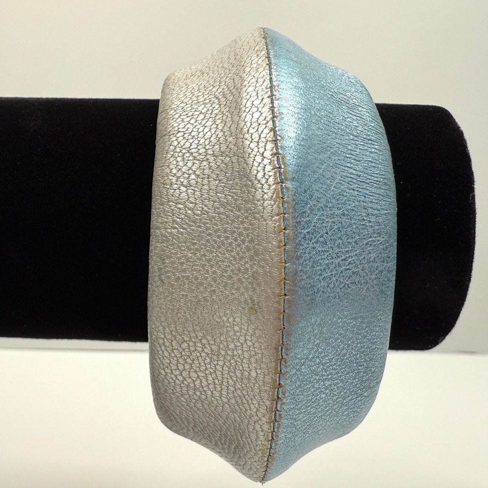 VTG Polini Leather Bangle Bracelet Two Tone Silver Blue Metallic JewelrySz 8.5